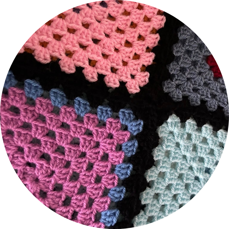 Swindon Big Knit appeals for volunteer sewers, promotional image highlighting the growing blanket project and community crafting effort.
If you want a version that’s more descriptive of what’s visually in the photo, just tell me what the image shows and I’ll tailor it perfectly.